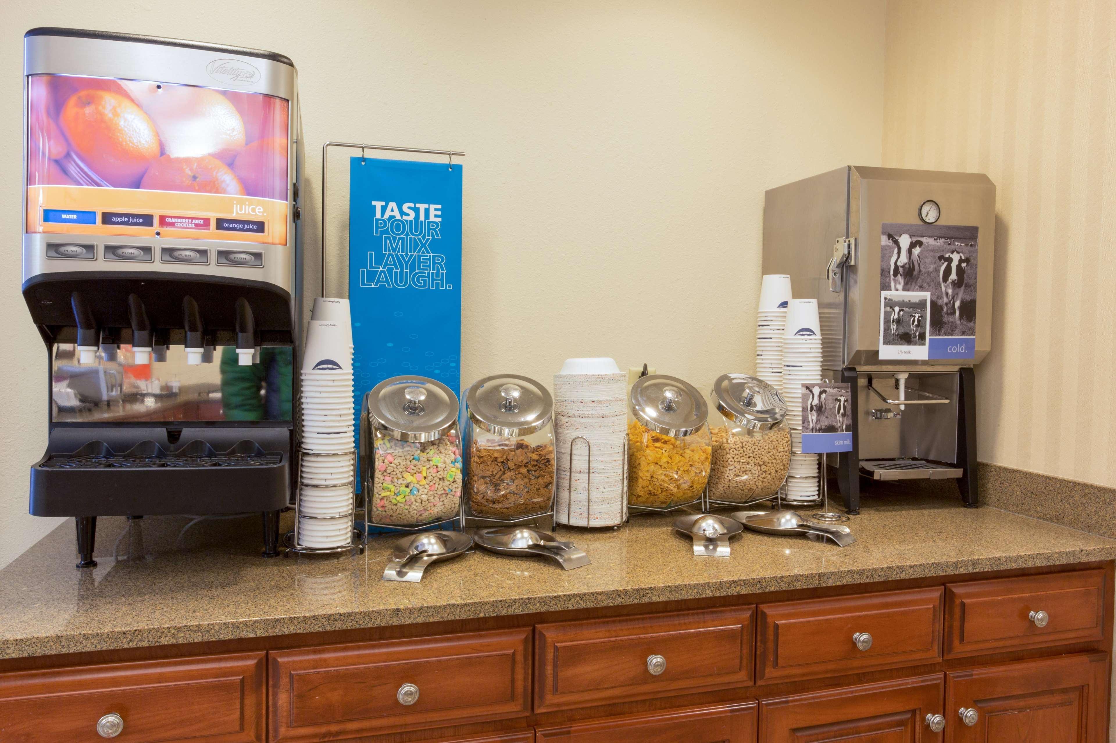 Hampton Inn St. Louis Southwest Фентън Екстериор снимка