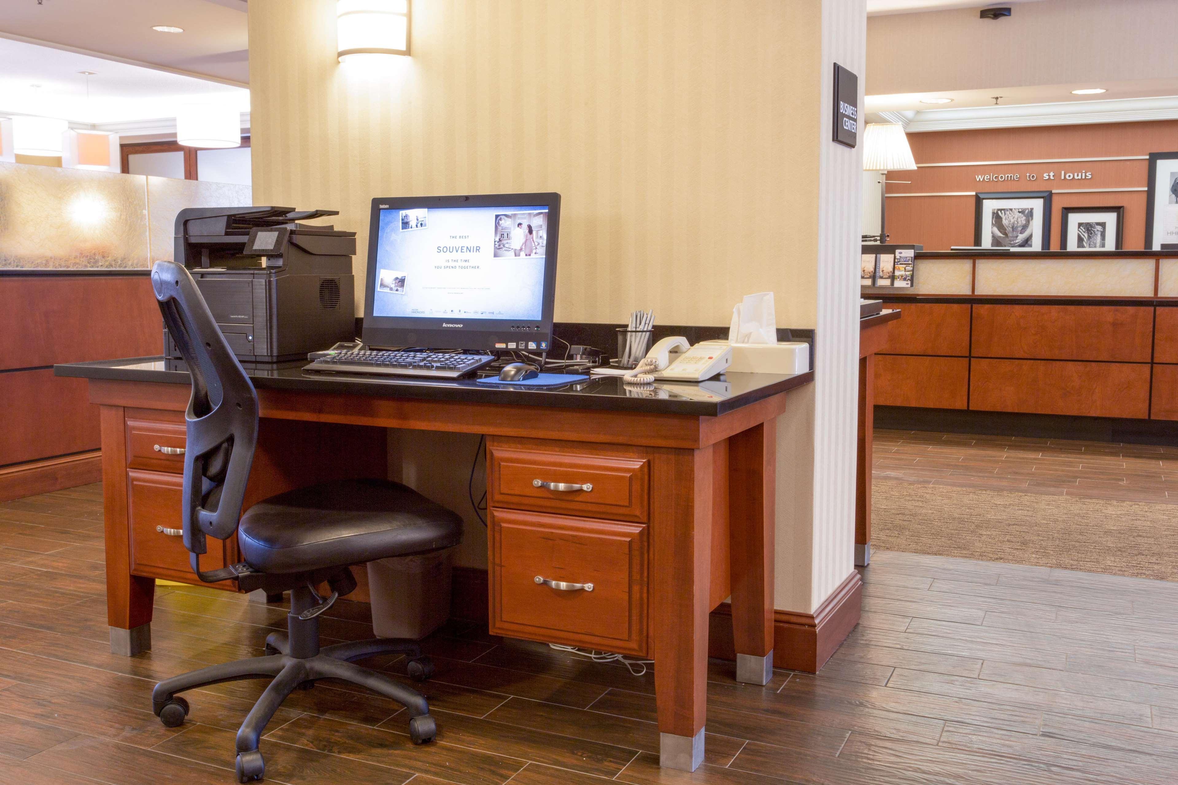 Hampton Inn St. Louis Southwest Фентън Екстериор снимка