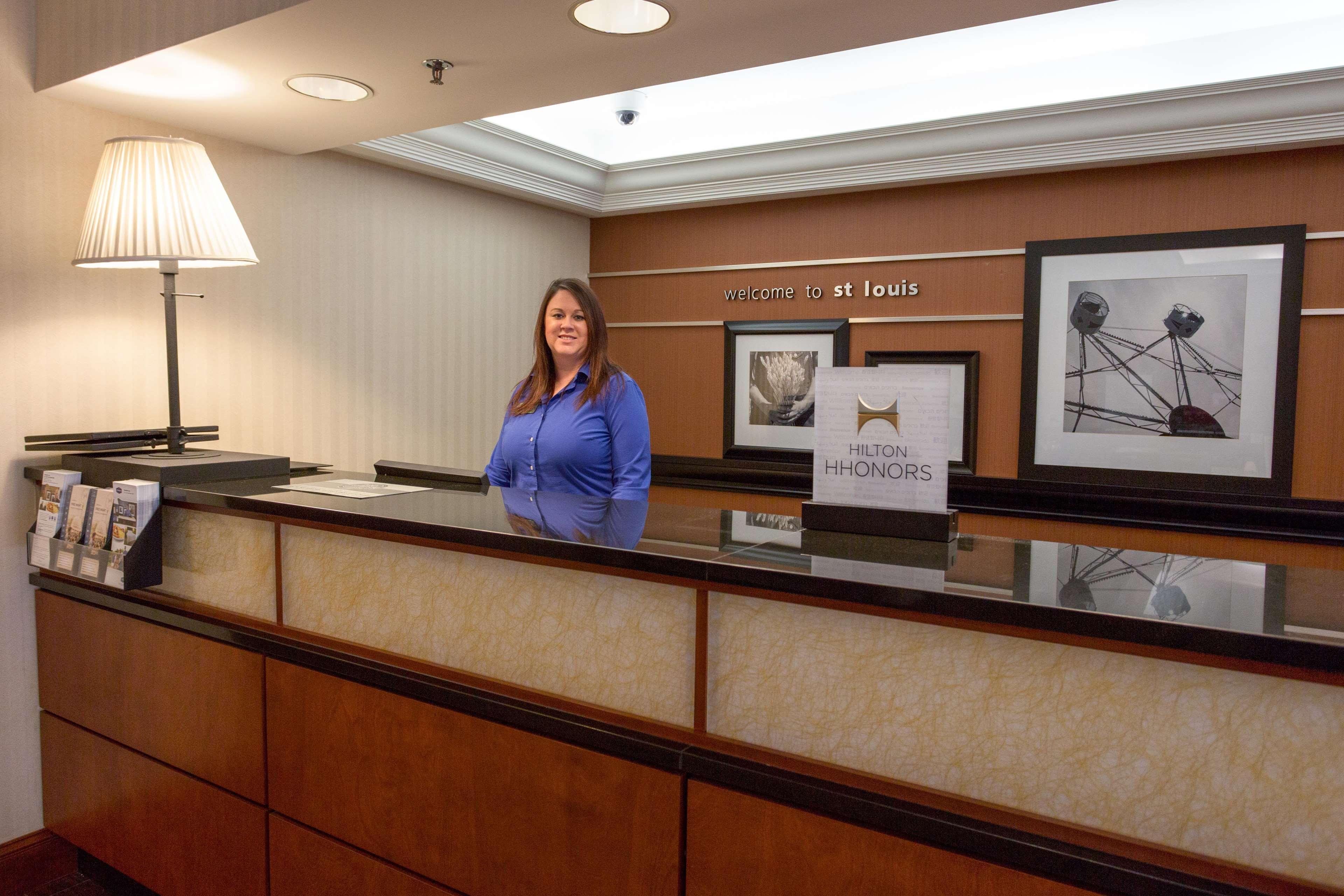 Hampton Inn St. Louis Southwest Фентън Екстериор снимка