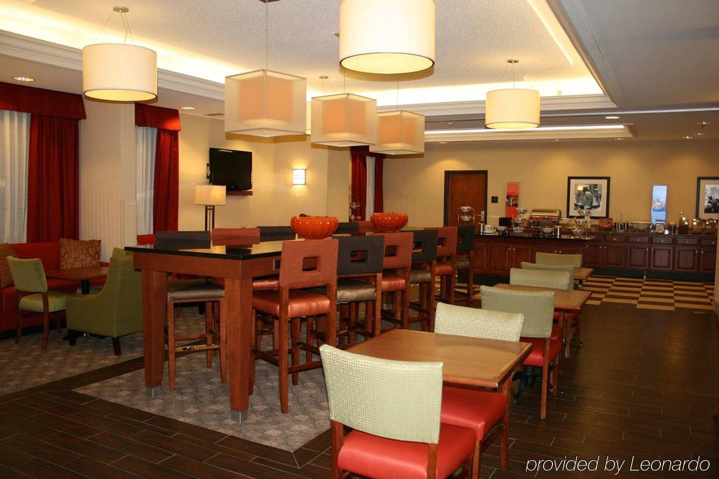 Hampton Inn St. Louis Southwest Фентън Ресторант снимка